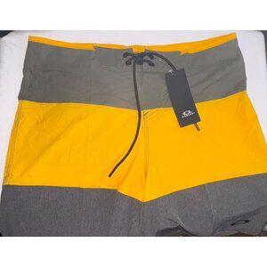 Oakley Mens Ollie Block Melange 18" Board Shorts, Yellow/Grey, Size 31, NWT